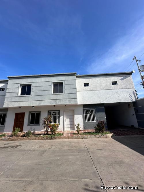 TownHouse en Venta La Coromoto Remax Millenium