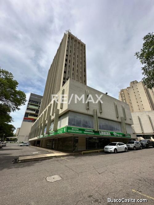 Oficina en Alquiler Av. 5 de Julio C.C. Montielco Remax Millenium