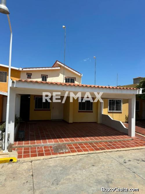 Casa En Venta Villa Tierra del Sol. Remax Millenium