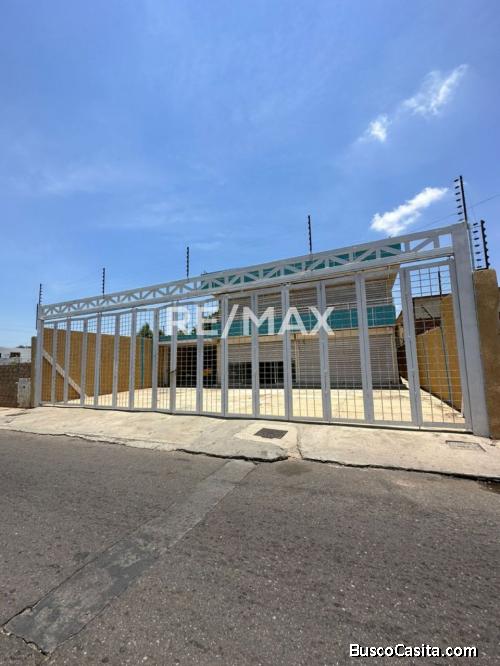 Local En Venta Urb. El Jazmín. Remax Millenium