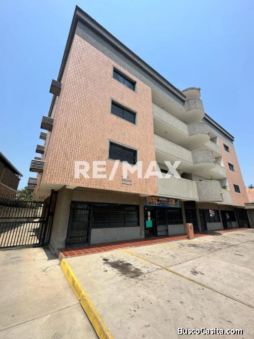 Apartamento en Venta Edif. Santa Paula. Remax Milenium