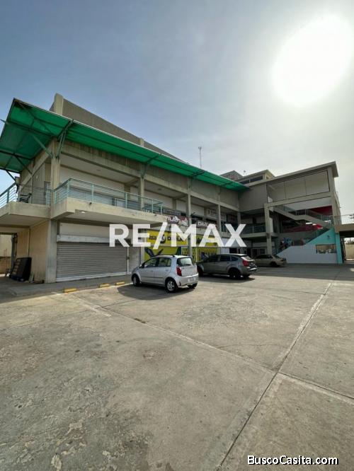 Local En Alquiler C.C. Acuarela. Remax Millenium