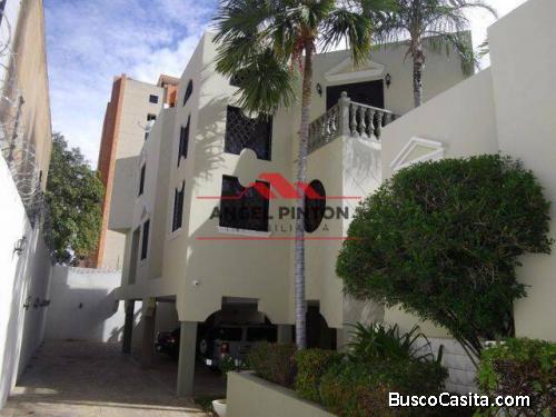 VILLA CERRADA EN VENTA EN INDIO MARA MARACAIBO SWUETTER API 4068