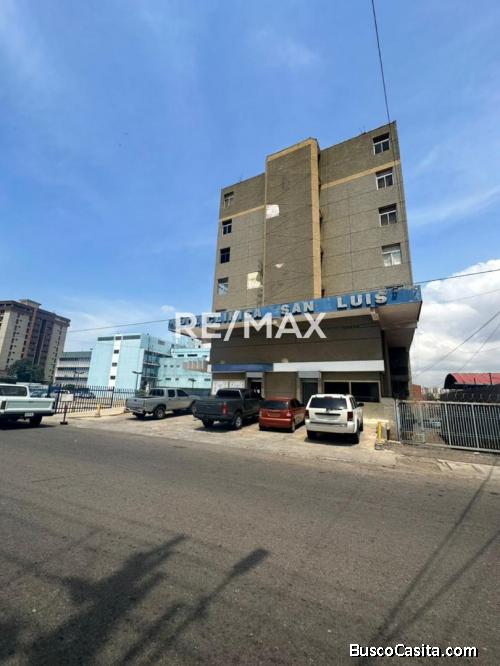 Casa en Venta. Clínica San Luis. Remax Millenium