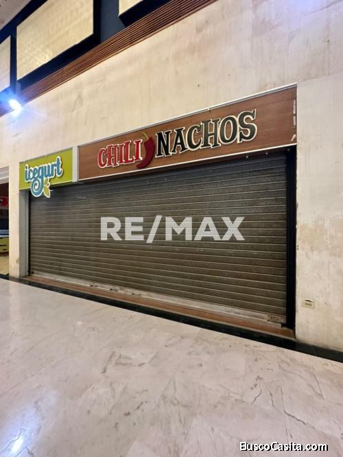 Local En C.C. Doral Center Mall. Remax Millenium