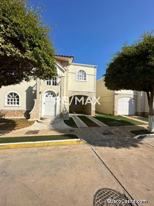 TownHouseAlquiler Costa Rosmini Remax Millenium 