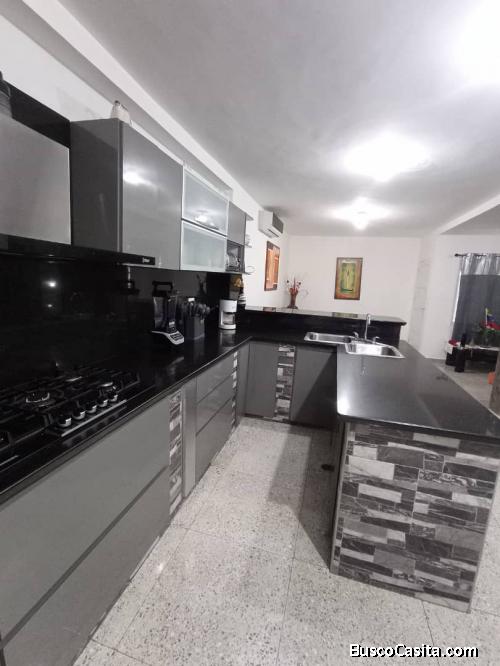 MARBELLA MENDOZA VENDE CASA en san diego  