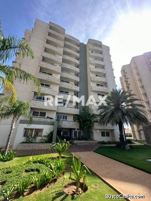 Apto.AlquilerLago Country III Remax Millenium..