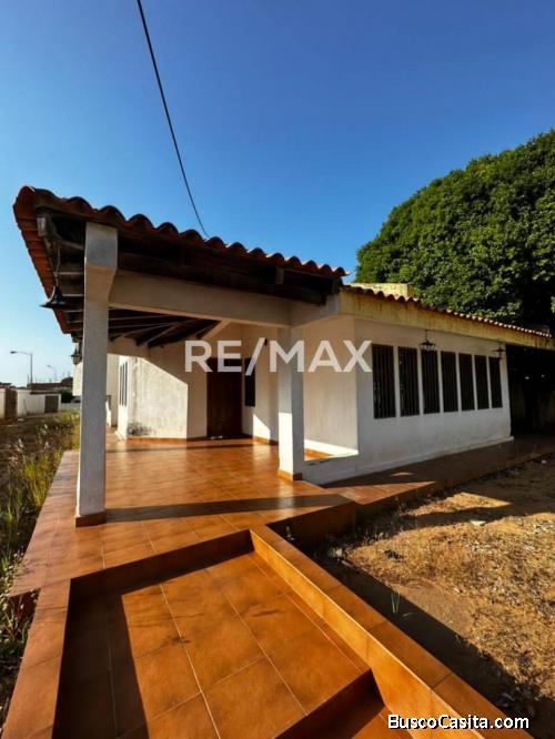 CasaQuintaVenta Urb. Los Olivos Remax Millenium