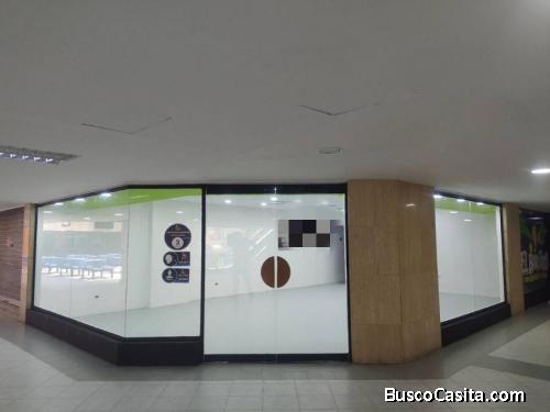 Local Comercial En C.C. Lago Mall. Remax Millenium
