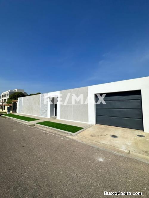 Casa en Alquiler Urb. Canta ClaroRemax Millenium