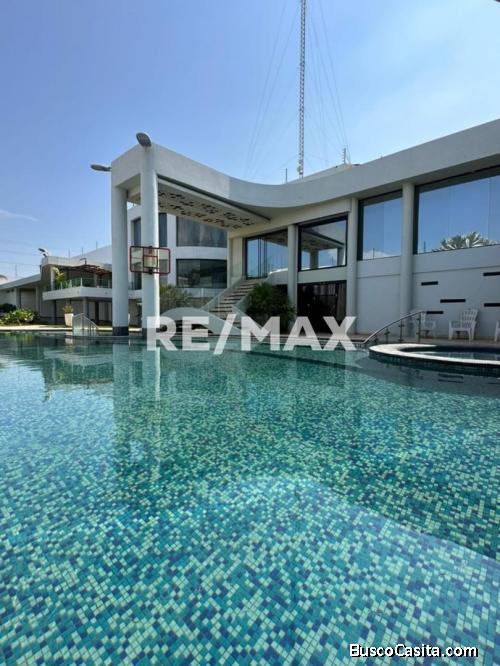 Casa en Venta, Autopista No. 1 Remax Millenium