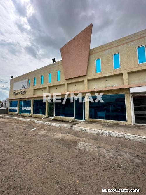 Edificio De Dos Plantas En Venta. Remax Millenium