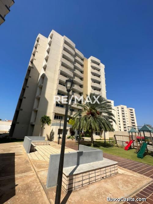 Apartamento en Alquiler. Lago Country III. Remax Millenium