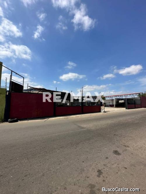 Pulilavado en Venta Av. La Limpia. Remax Millenium