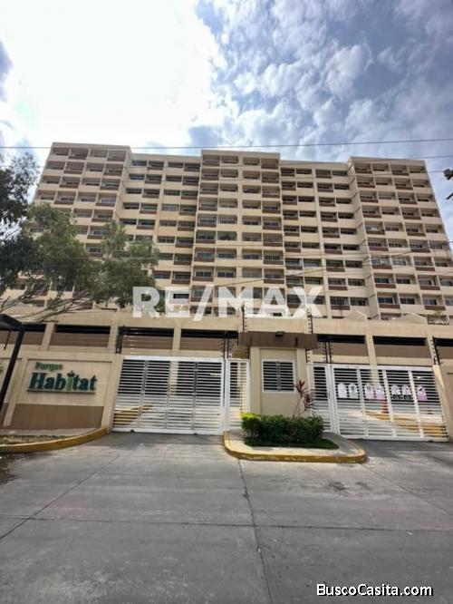 Apartamento En Alquiler Edif. Parque Habitat. Remax Millenium