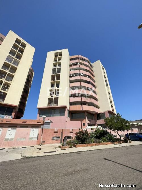 Apartamento En Venta Residencia Las Morochas. Remax Millenium