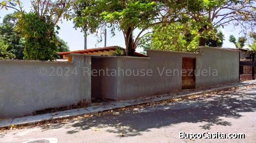 Casa en venta, a precio de oportunidad en Prados del Este MLS #24-27206