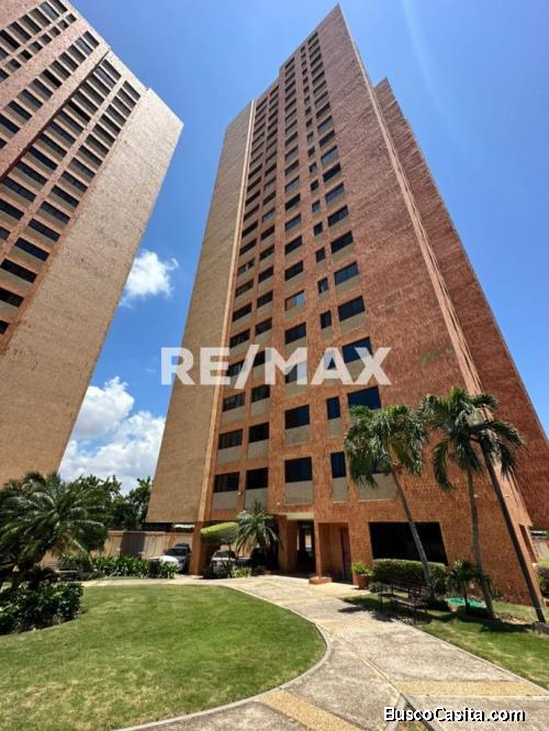 Apartamento En Alquiler Torre Europa. Remax Millenium