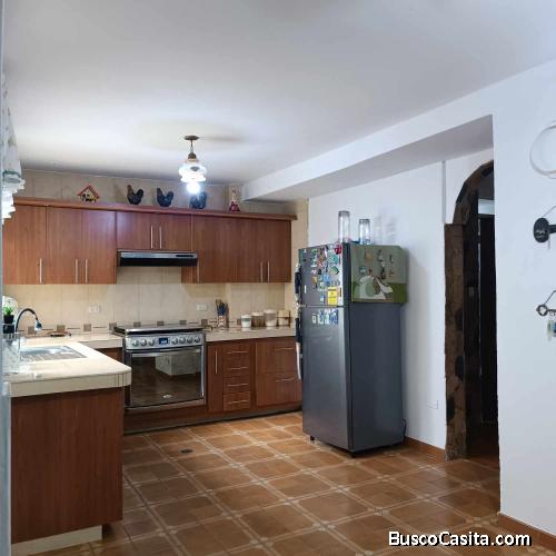 MARBELLA MENDOZA VENDE CASA EN LA ESMERALDA DE SAN DIEGO 