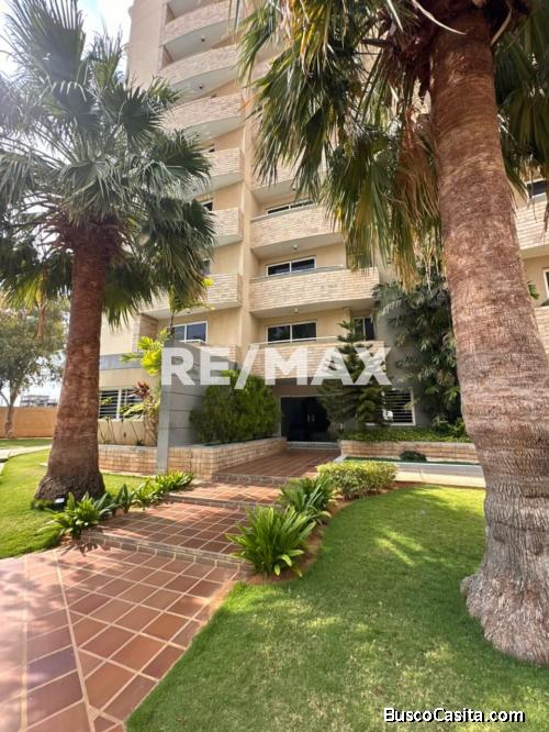 Apartamento Lago Country III Remax Millenium.-