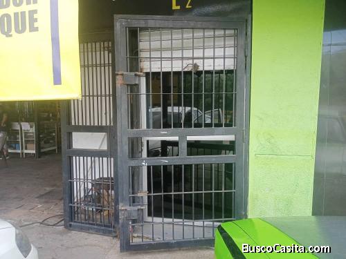 local comercial en Av. Don Julio Centeno San Diego Carabobo