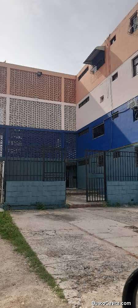 Inv. Degemajo Vende Apartamento En La Urb. La Isabelica Valencia