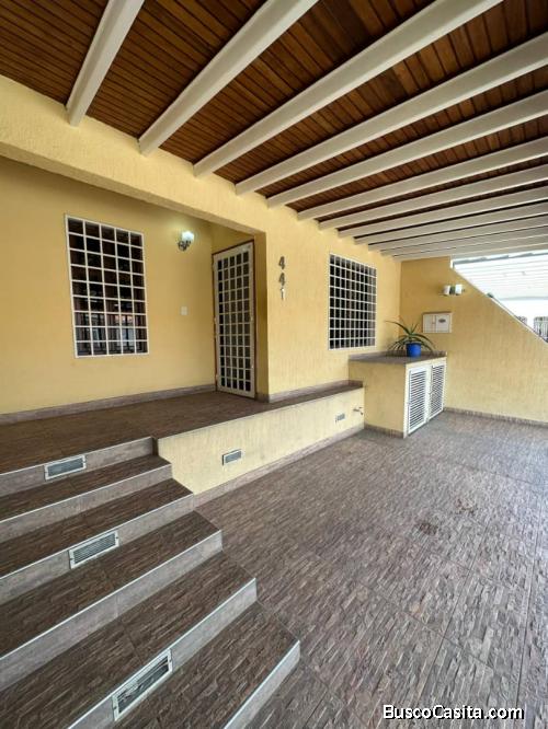 VENDO CASA EN URBANIZACION COPACOA CABUDARE