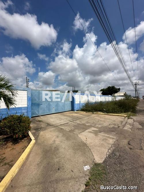 Galpón En Zona Industrial Sur. Remax Millenium