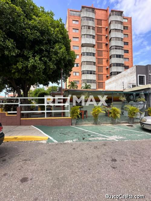 Local En Avenida 14A. Remax Millenium
