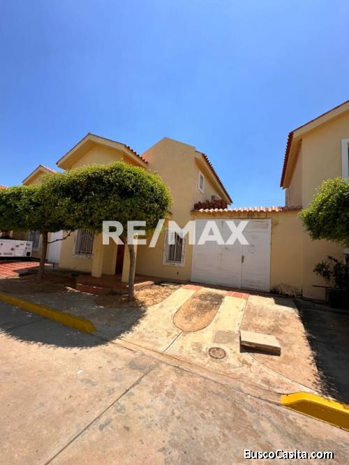 Townhouse en Venta. Villa Dunas del Mar. Remax Millenium