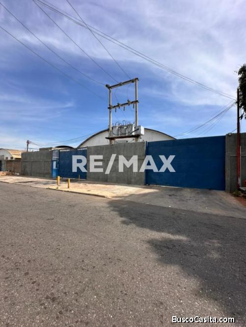 Galpones en Venta. Zona Industrial 1. Remax Millenium