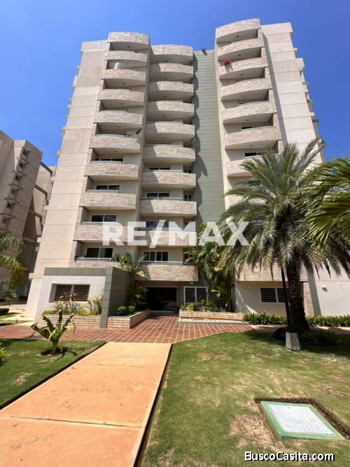 Apartamento Lago Country III en Venta. Remax Millenium