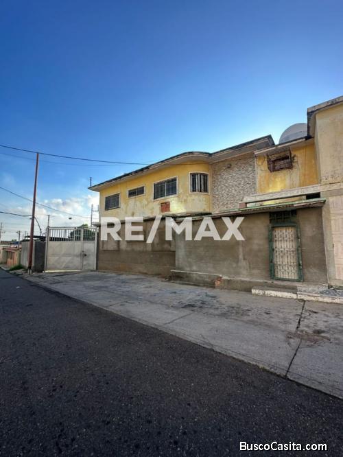Casa Comercial en Venta. Dr. Portillo. Remax Millenium