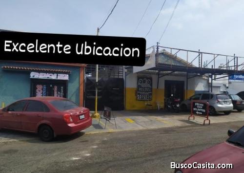 Venta de locales, Galpon y Oficinas en la Av Delicias con Falcon de Maracaibo