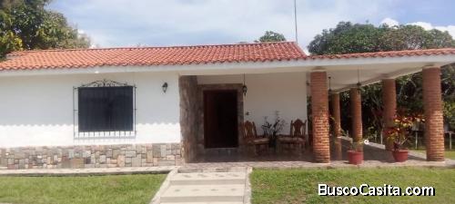 Venta de Casa con Caney y Piscina en Safari Carabobo Country Club