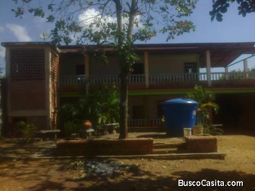 Cómoda Casa Tipo Posada en Tocuyito, Edo. Carabobo. Venta.