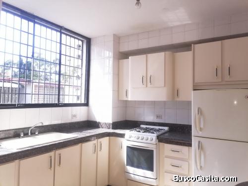 Amplio apartamento de 108 mtrs en el este de Barquisimeto 