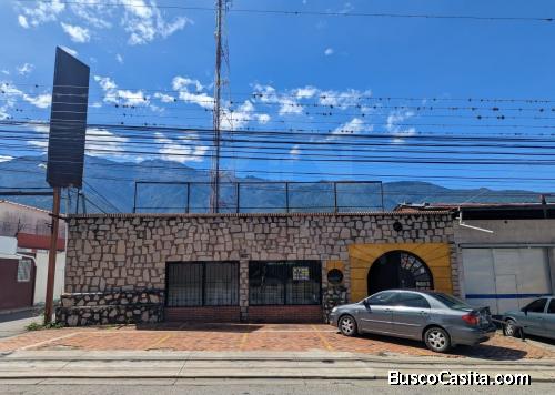 Local Comercial Av. Los Proceres