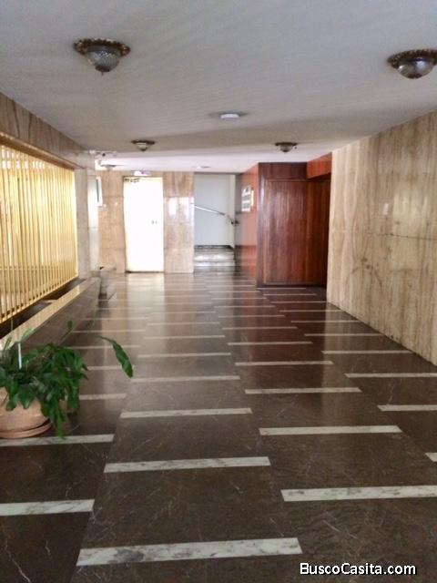 Penthouse en Venta de 168 Mts. Situado En La Urb. El Marqués. Municipio Sucre del Estado Miranda.