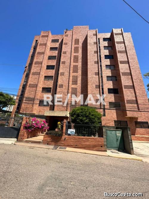 Apartamento En Venta Res. 222. Remax Millenium