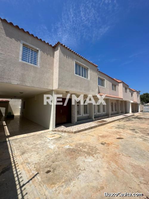Casa En Venta Villa Sicilia. Remax Millenium