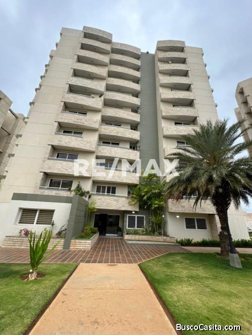 Alquiler en Apartamento Resid. Lago Country III. Remax Millenium
