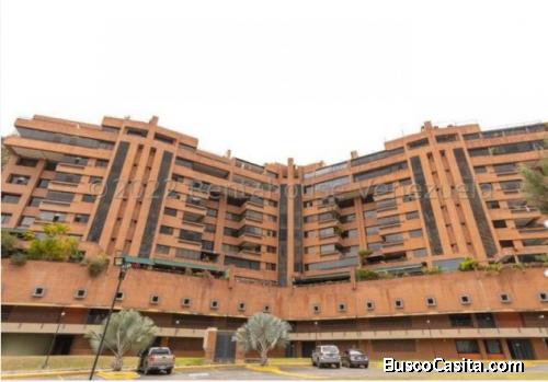 Se alquila bello apartamento amoblado de lujo en La Tahona