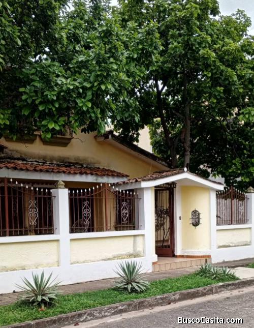 CasaQta en Venta A Remodelar Urbanización Sabana Larga Prebo Valencia Edo Carabobo 