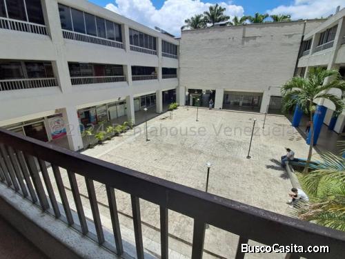 Alquiler de Oficina en Los Cahguaramos