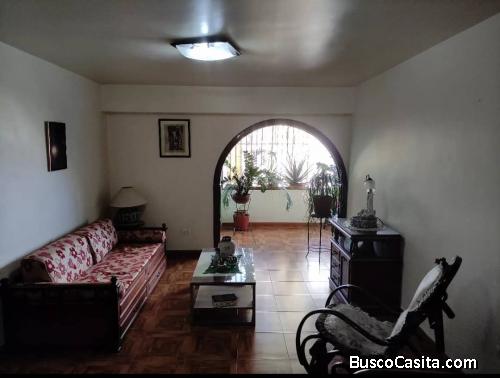 En venta apartamento, 122 m2, Urbanización los Nuevos Teques, Municipio Guaicaipuro, Miranda 