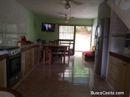 En venta casa, 93 m2, urbanización villa hermosa, castillejo, Guatire, Estado Miranda 