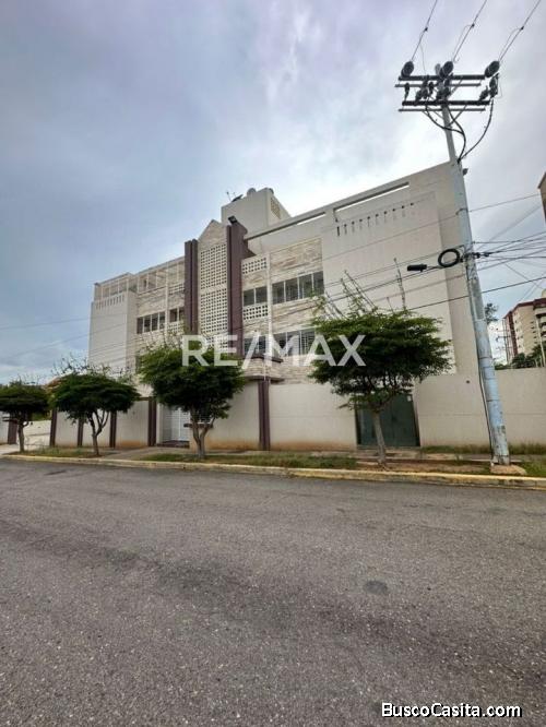Penthouse alquiler Maracaibo Edificio Belice 131124