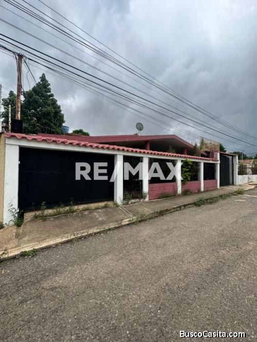 Casa en Venta Urb. La Portuaria. Remax Millenium